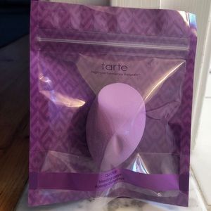 One Purple Tarte blending sponge - BRAND NEW!